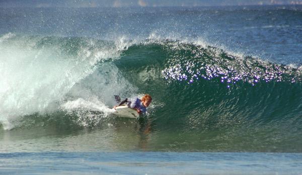 Simon Heale, bottom turn at The Wedge (Plett)