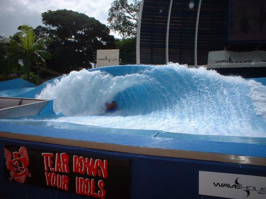Shaun Simes at Wavehouse (Durban)